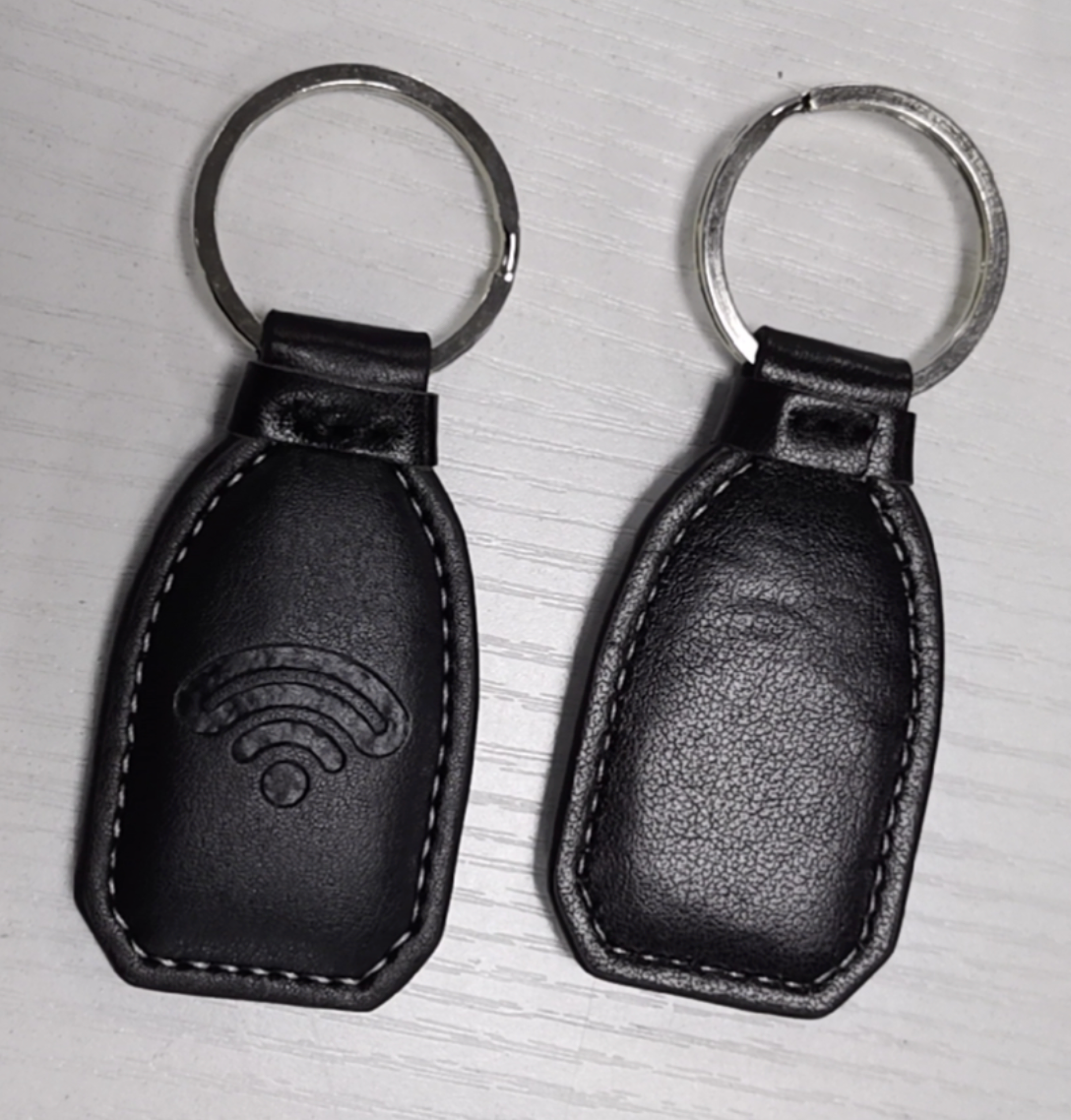 NTAG216 Faux Leather Keychain - Black w/Tagstand logo