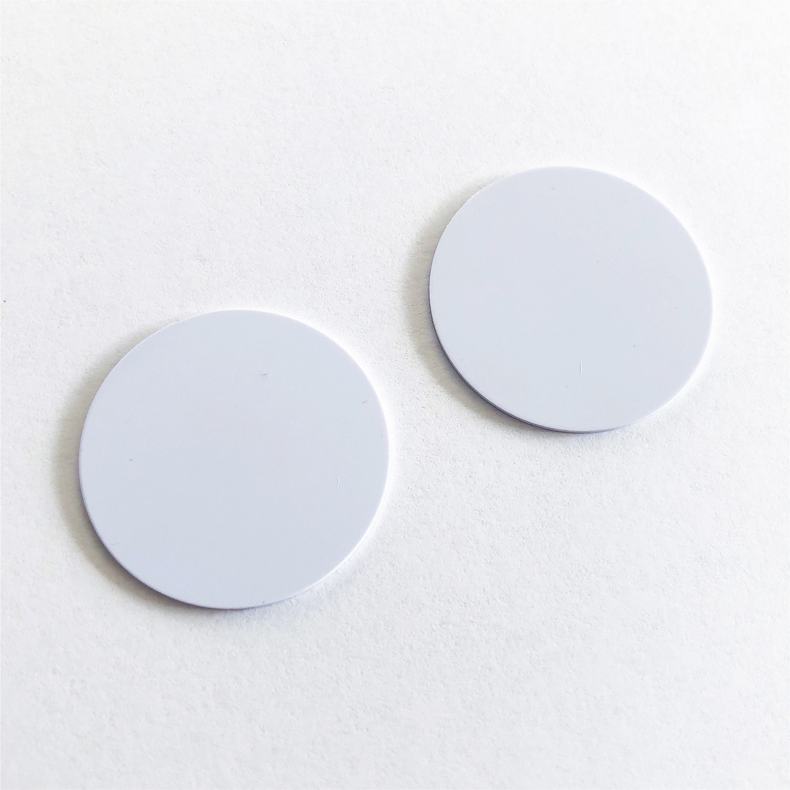 Blank white PVC token - NTAG215 - 30mm dia