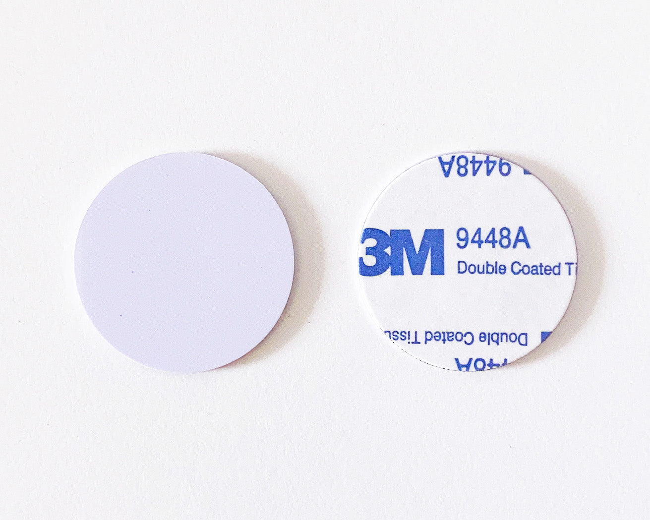 NFC Guard tour token white ON-METAL token with adhesive - NTAG213 - 30mm round